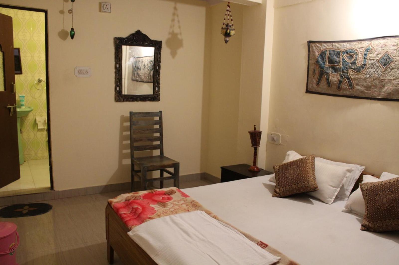 Kesar Heritage Boutique Home Stay Jodhpur  Bilik gambar